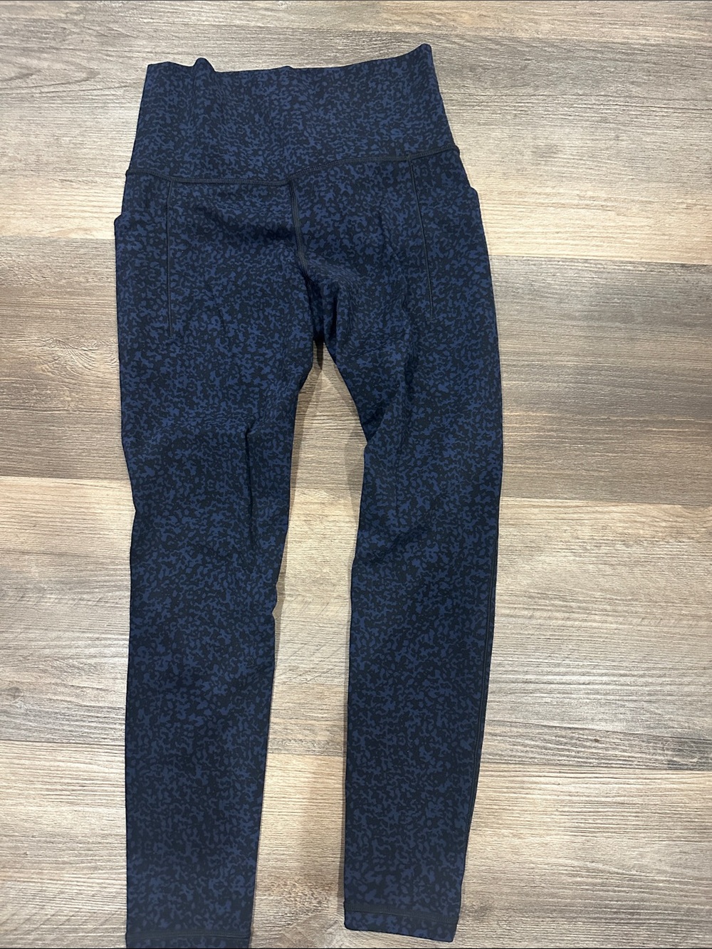 Athleta Salutation Stash Pocket Gravel Tight